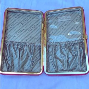 Trish McEvoy Quilted Pink Brush Case